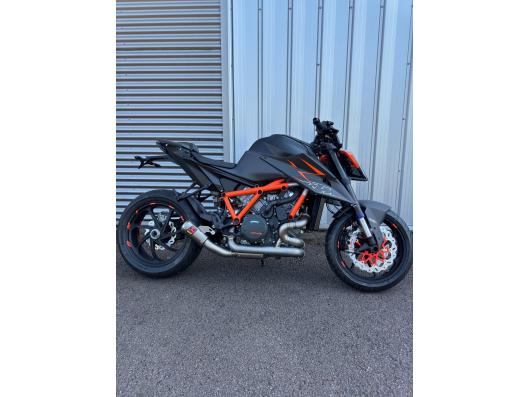 KTM 1290 SUPER DUKE R