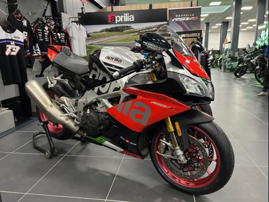 photo-annonce-aprilia-rsv4-1000-rf_6904deb35c89f454717437.jpeg