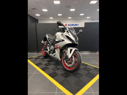 photo-annonce-suzuki-gsx-8r_69037319bdeda460479575.jpeg