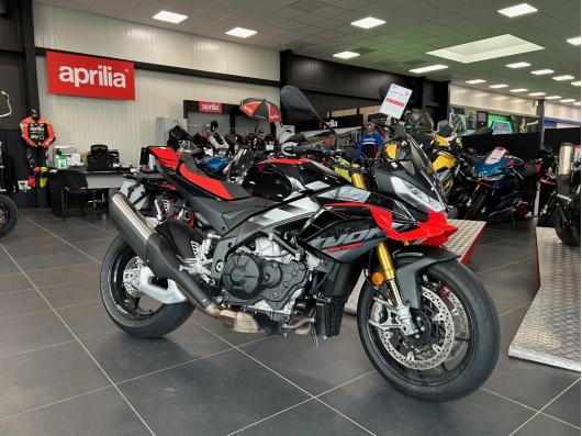 APRILIA TUONO 1100 V4 FACTORY