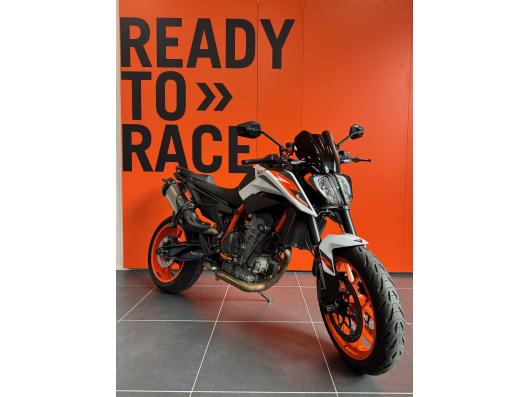 KTM 890 DUKE R